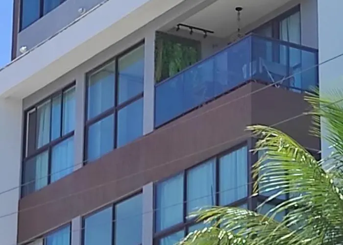 Studio luxo com piscina privativa e cascata no centro de porto de galinhas!